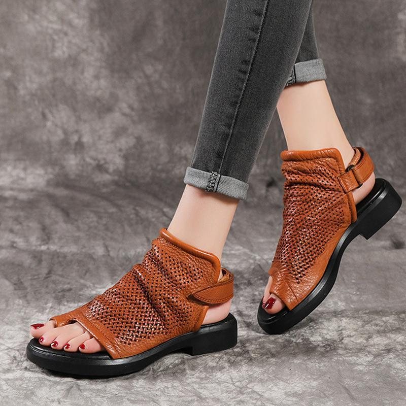 Kvinner Hollow Out Clip Toe Leather Flats Sandaler