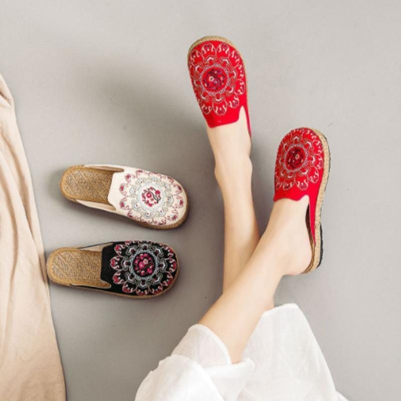 Kvinner Broderte Casual Flats Hjemmetøfler