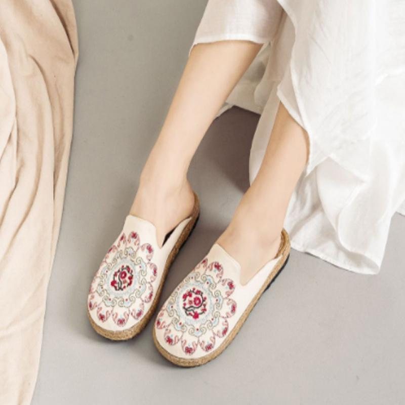 Kvinner Broderte Casual Flats Hjemmetøfler