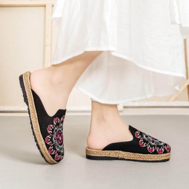 Kvinner Broderte Casual Flats Hjemmetøfler